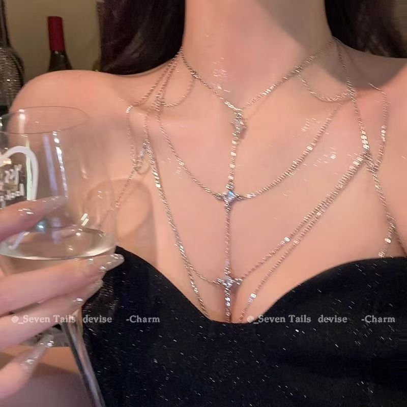 girl body chain